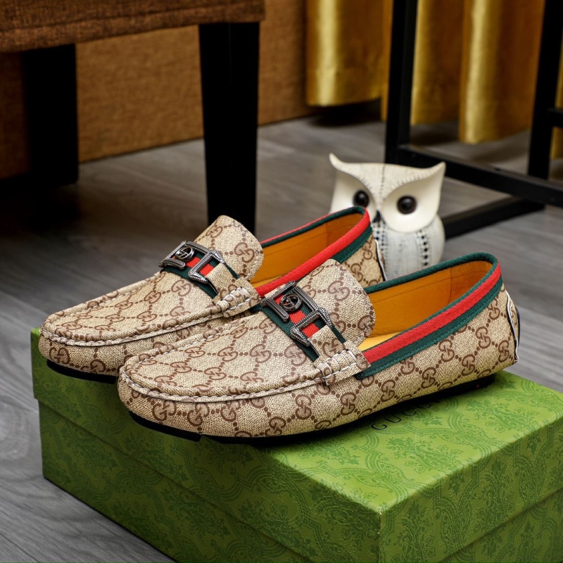 G*u*i leather shoes